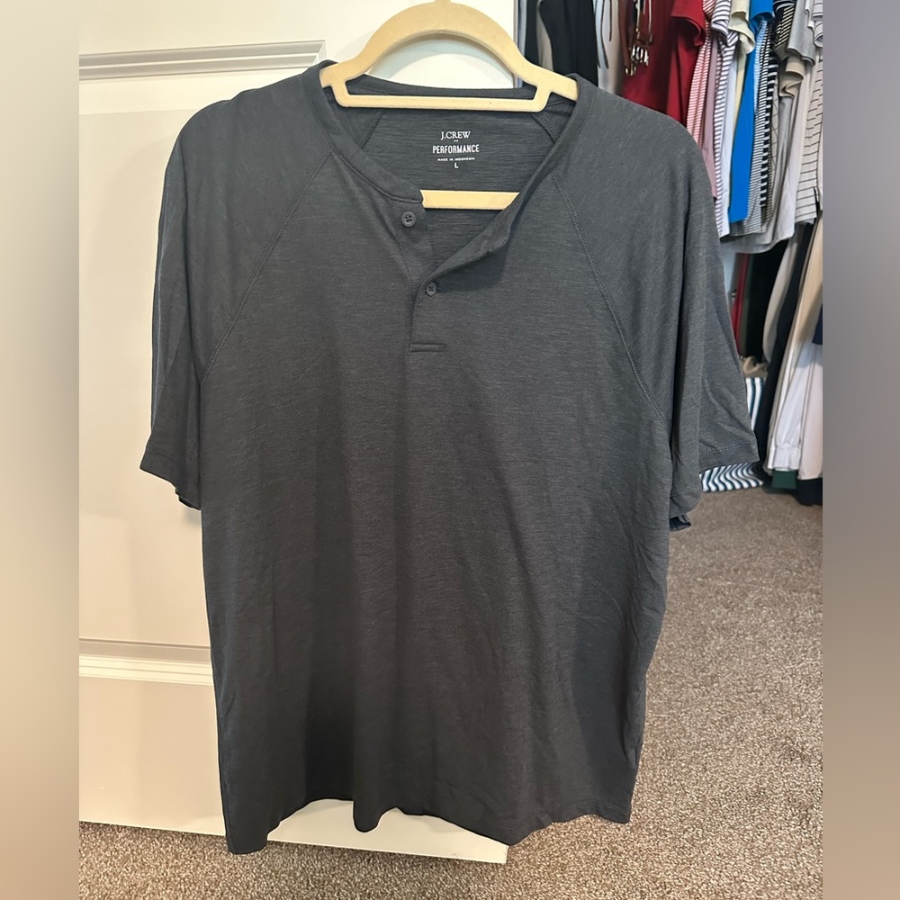Men’s Large J. Crew Performance Short Sleeve Henley